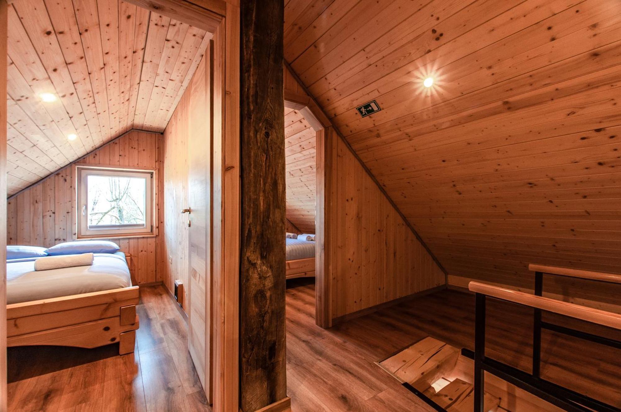 Log House Natura Радовлица Екстериор снимка